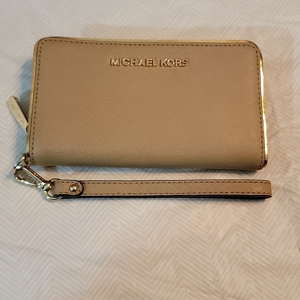 Michael Kors Tan Jet Set Wristlet Wallet